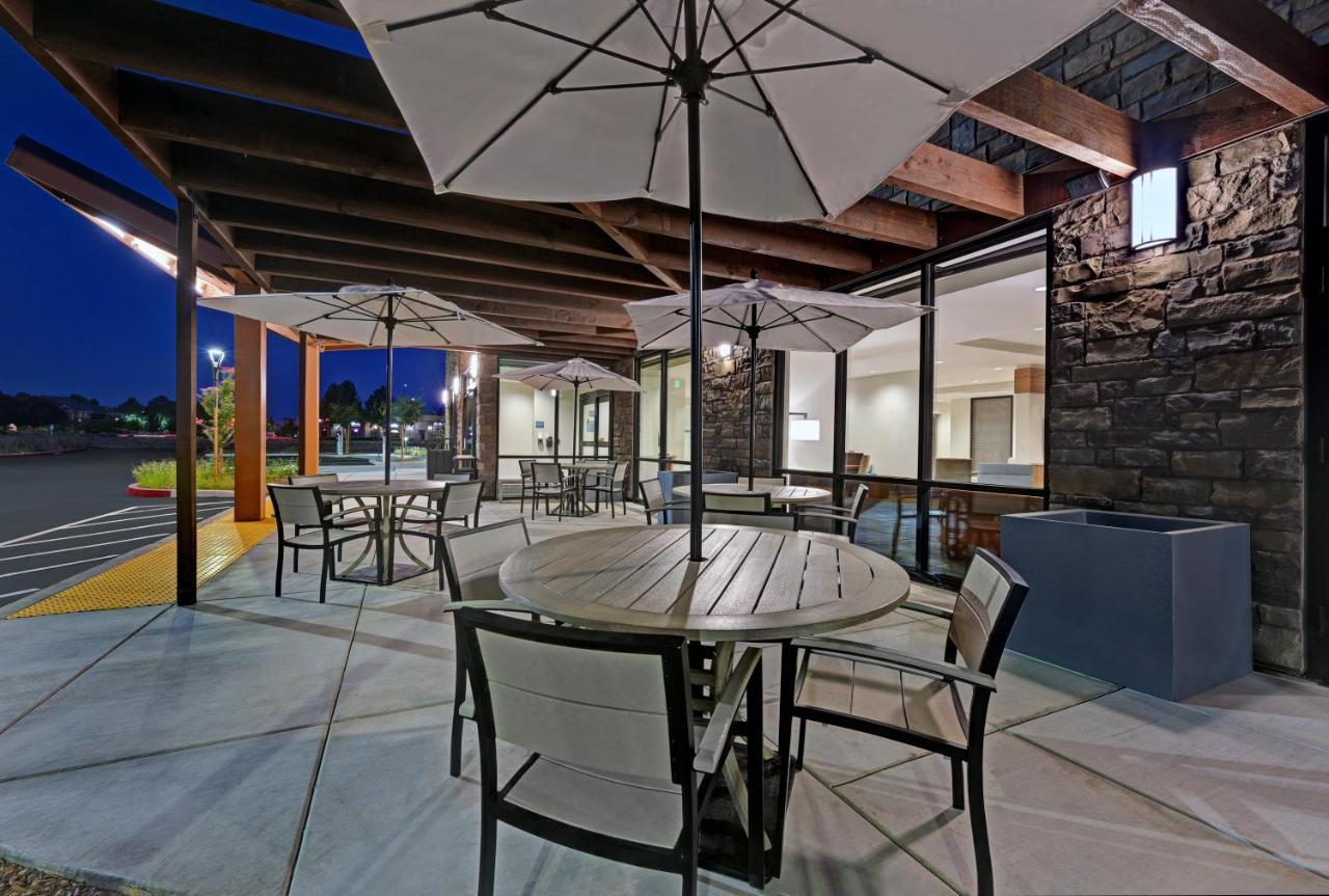 Towneplace Airport Natomas Hotel 3*